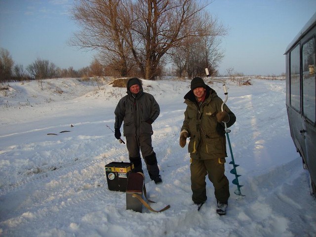 зимняя рыбалка в Астрахани на нижней Волге и Ахтубе, база "Ахтуба-клуб"