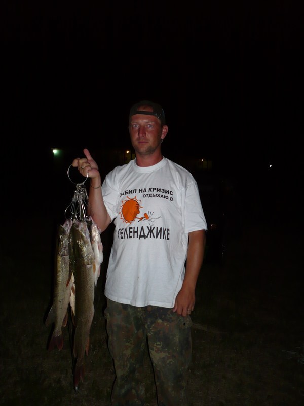 Август, ахтуба рыбалка на Митинке, Харабалыке и Банном база "Ахтуба-клуб"
