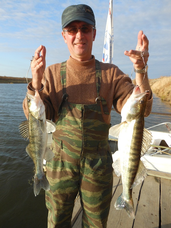 Ноябрь 2012, Селитренное, рыбалка и отдых на живописном острове в астраханской области на рыболовной базе "Ахтуба -