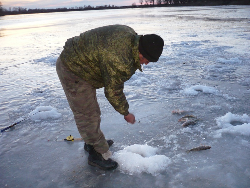 Март, Ахтуба рыбалка в Селитренном на Митинке, Харабалыке и Банном рыболовная база "Ахтуба-клуб"